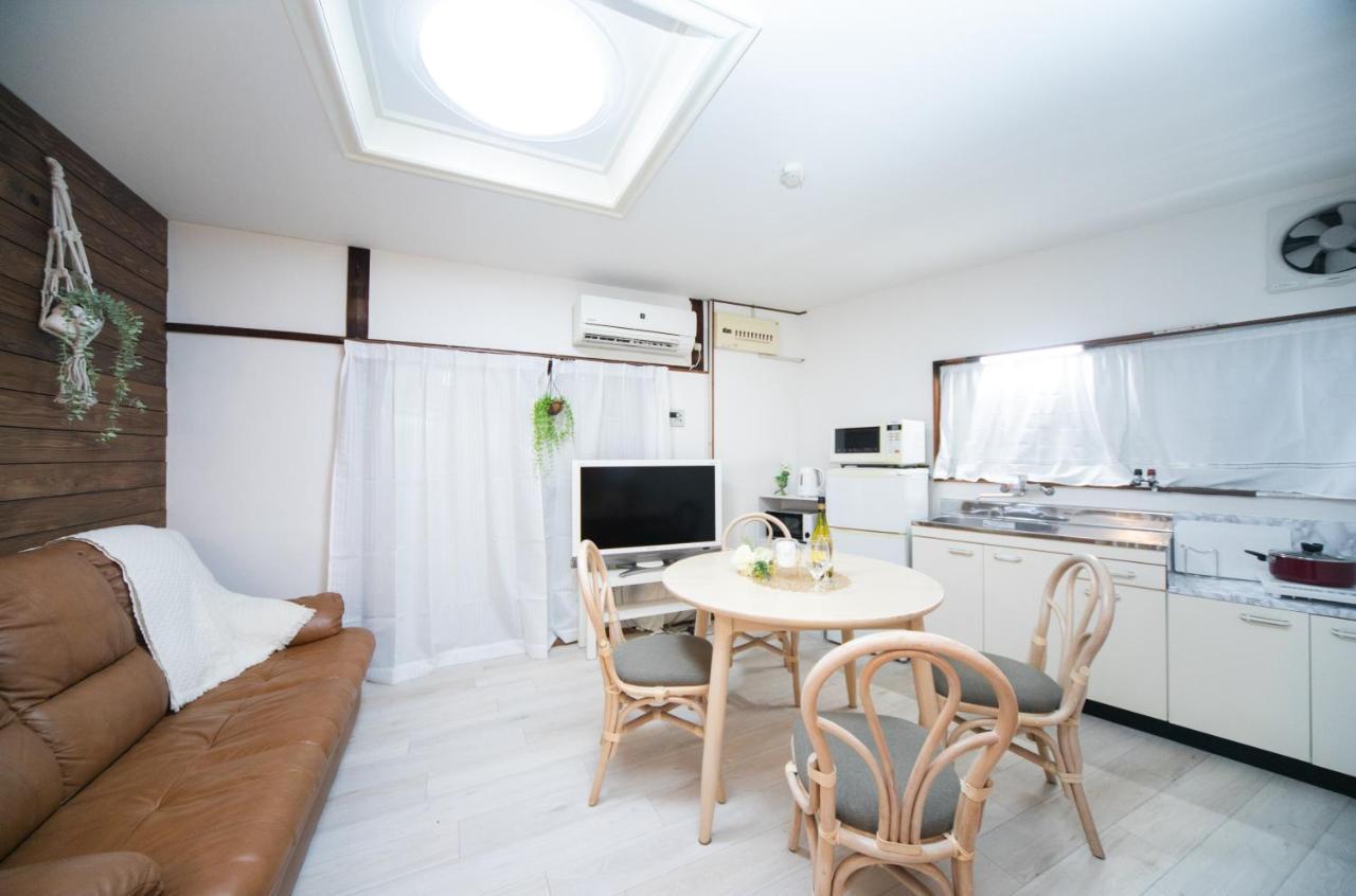 Very Convenient To Kyosera Dome Osaka Exterior photo